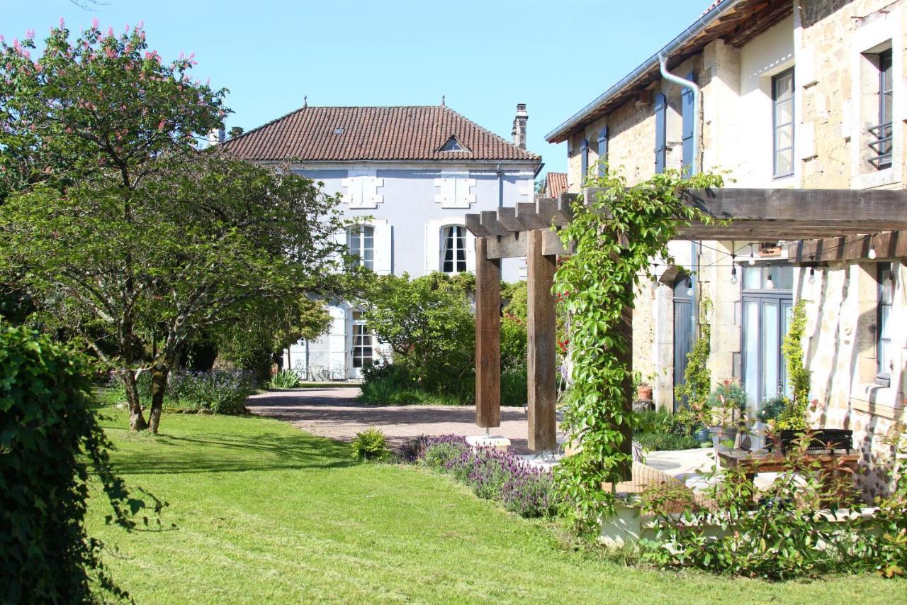 La Chataigne Villa Piegut-Pluviers Luaran gambar