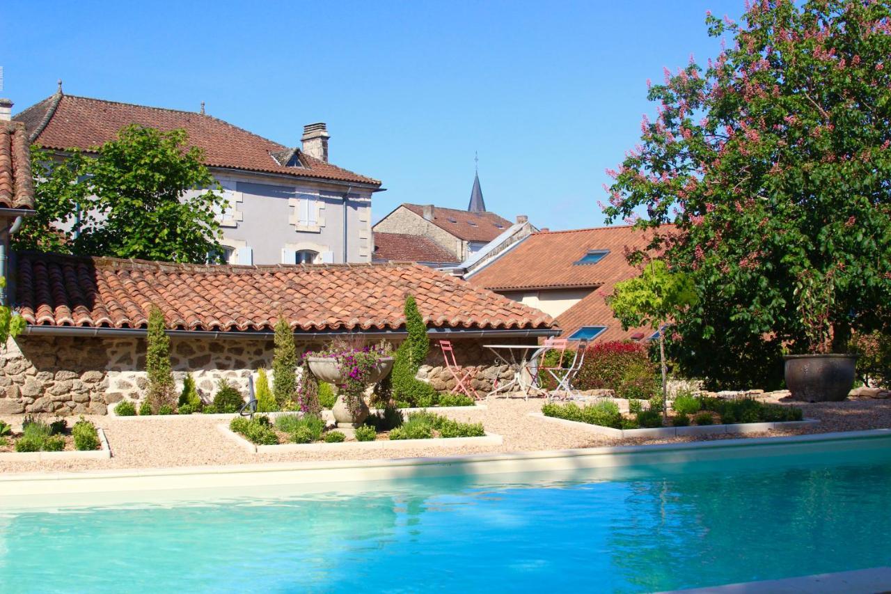 La Chataigne Villa Piegut-Pluviers Luaran gambar