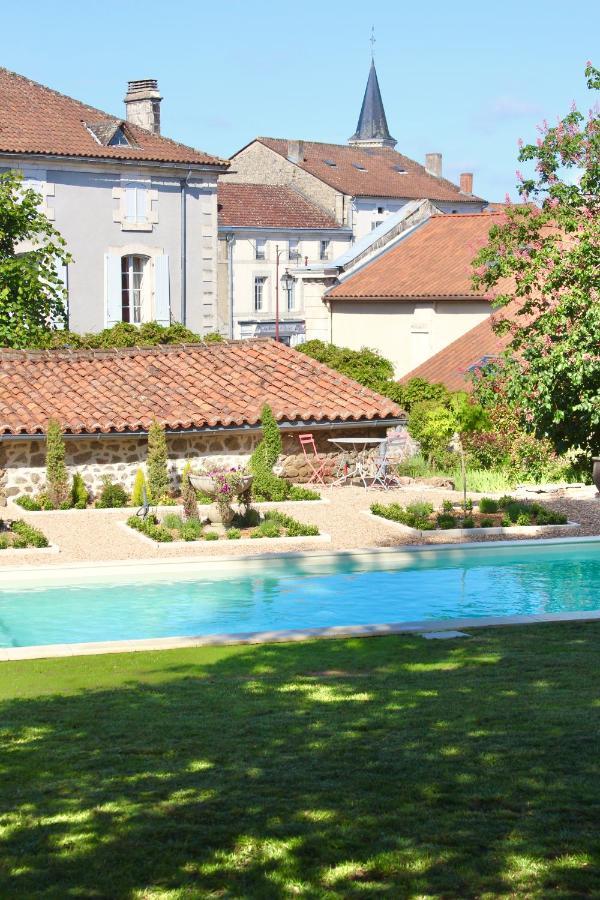 La Chataigne Villa Piegut-Pluviers Luaran gambar