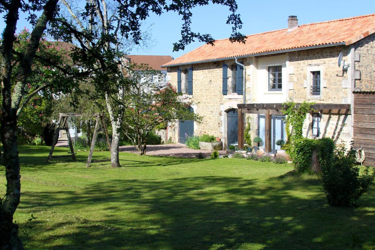 La Chataigne Villa Piegut-Pluviers Luaran gambar